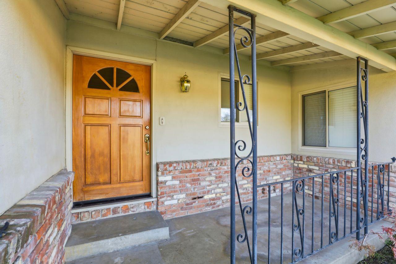 Sacramento, California, 95822, United States, 3 Bedrooms Bedrooms, ,2 BathroomsBathrooms,Residential,For Sale,1989013