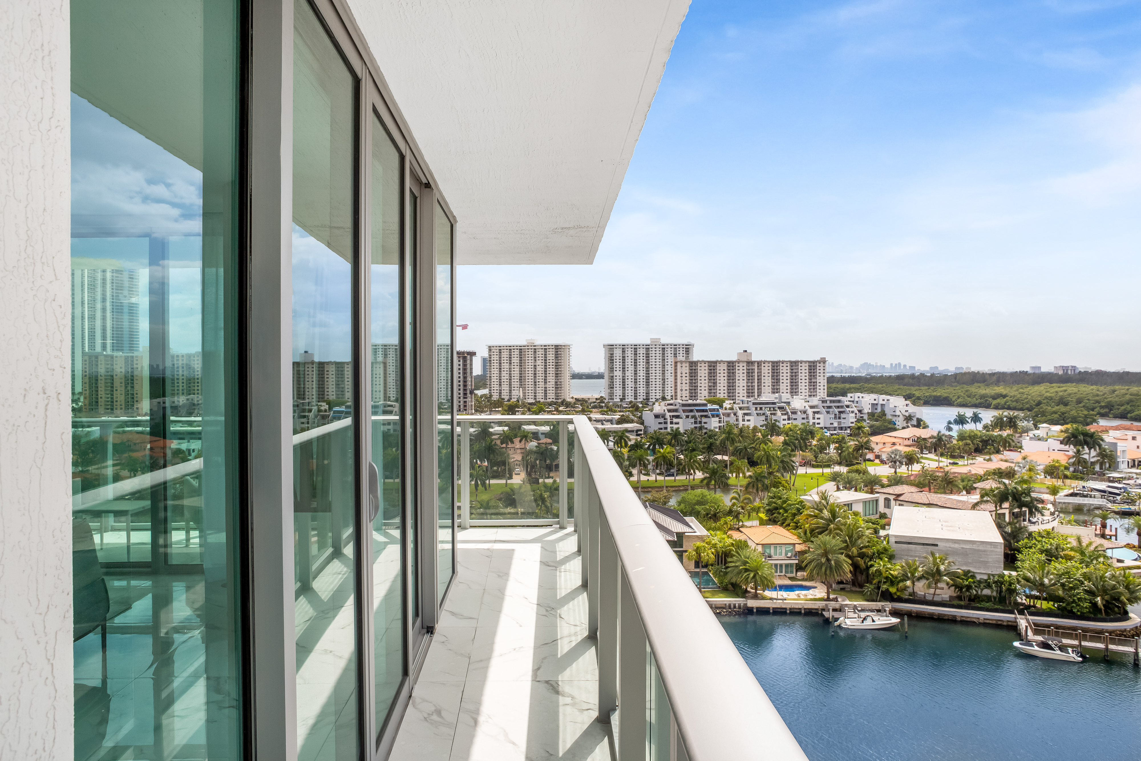  330 Sunny Isles Blvd, Sunny Isles Beach, FL, 33160 - 物件實景