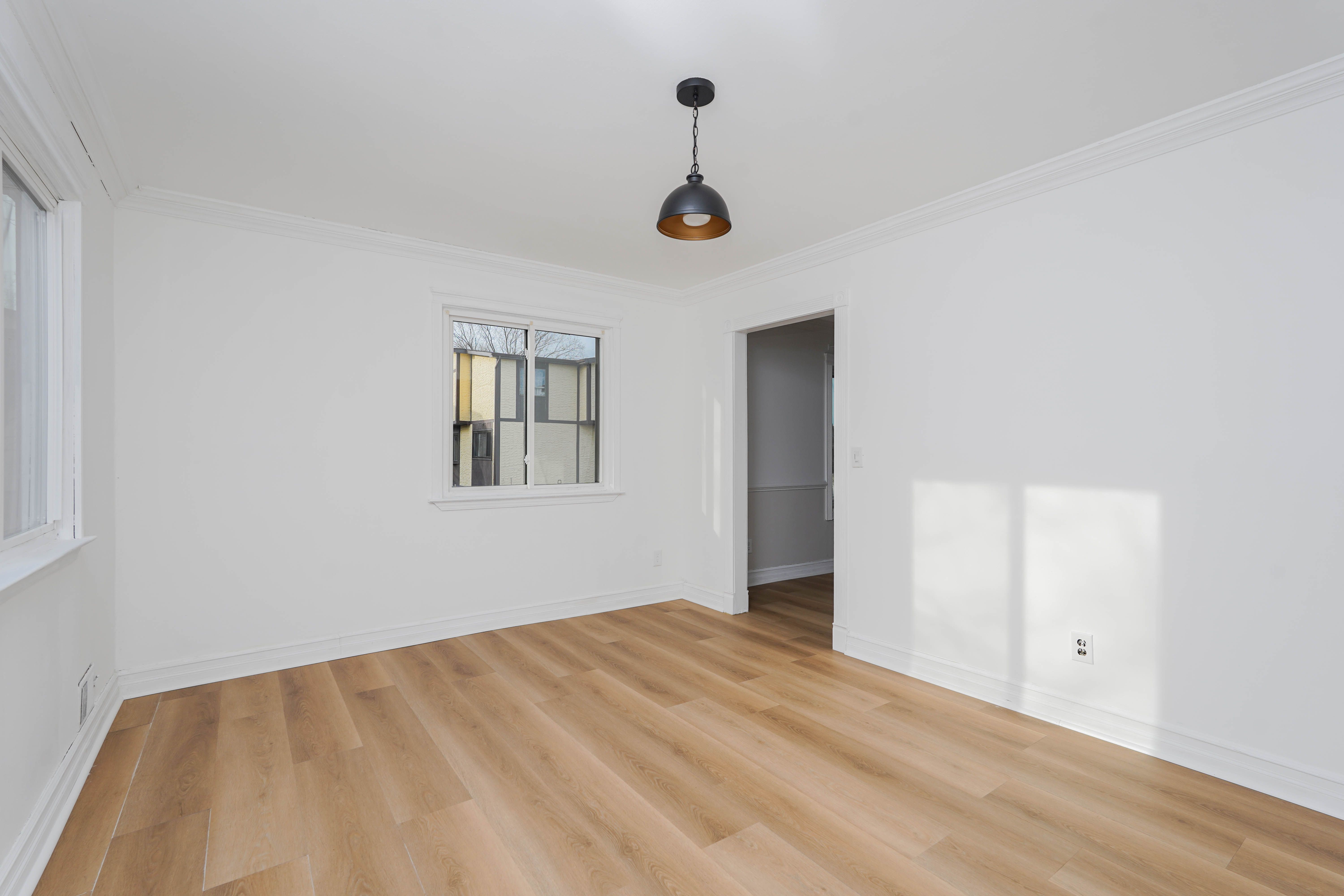 Staten Island, New York, 10314, United States, 3 Bedrooms Bedrooms, ,2 BathroomsBathrooms,Residential,For Sale,1924419