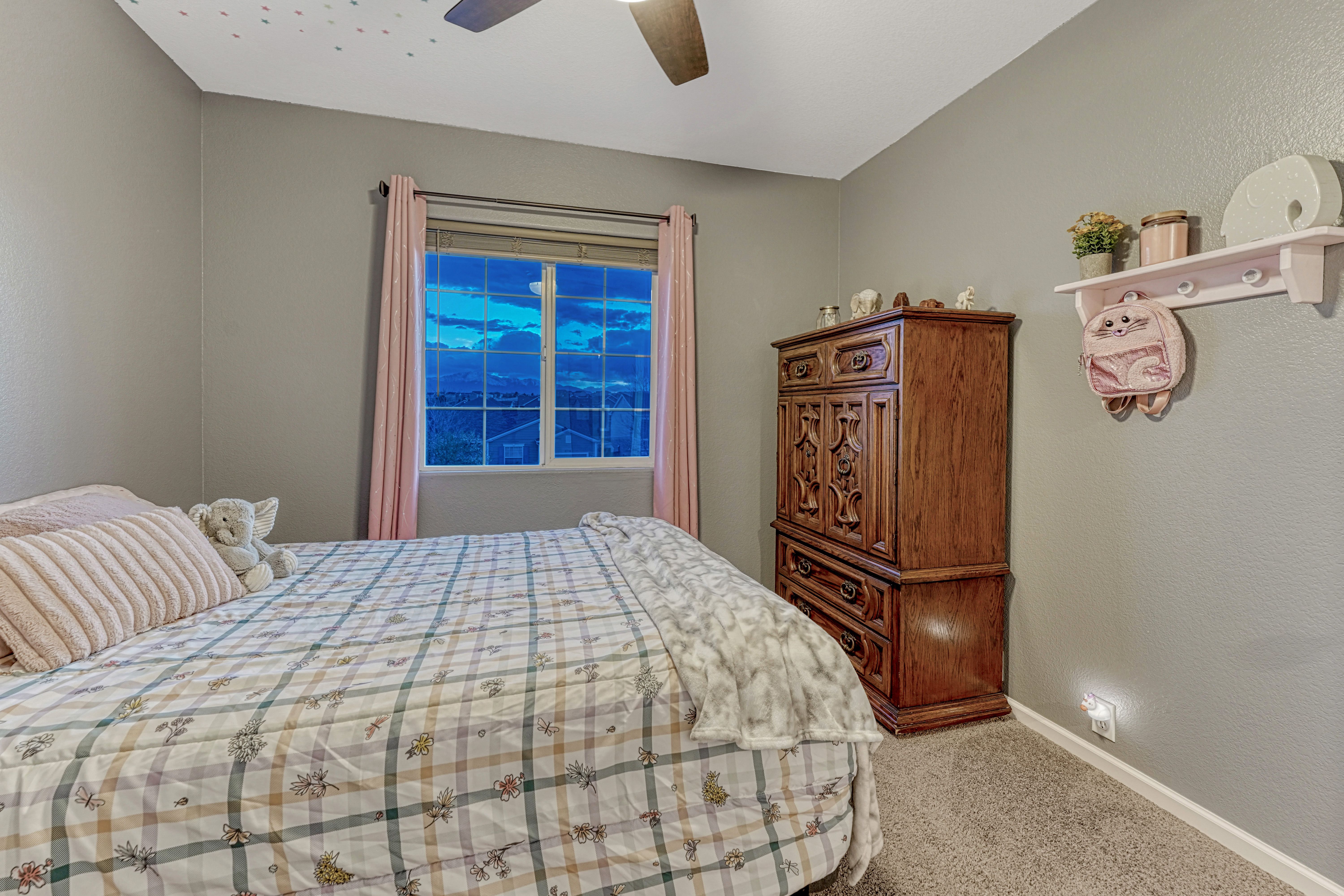  Welcome to Inviting Home in Desirable Stetson Hills - 物件實景