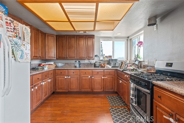 Fallbrook, California, 92028, United States, 2 Bedrooms Bedrooms, ,3 BathroomsBathrooms,Residential,For Sale,1979251