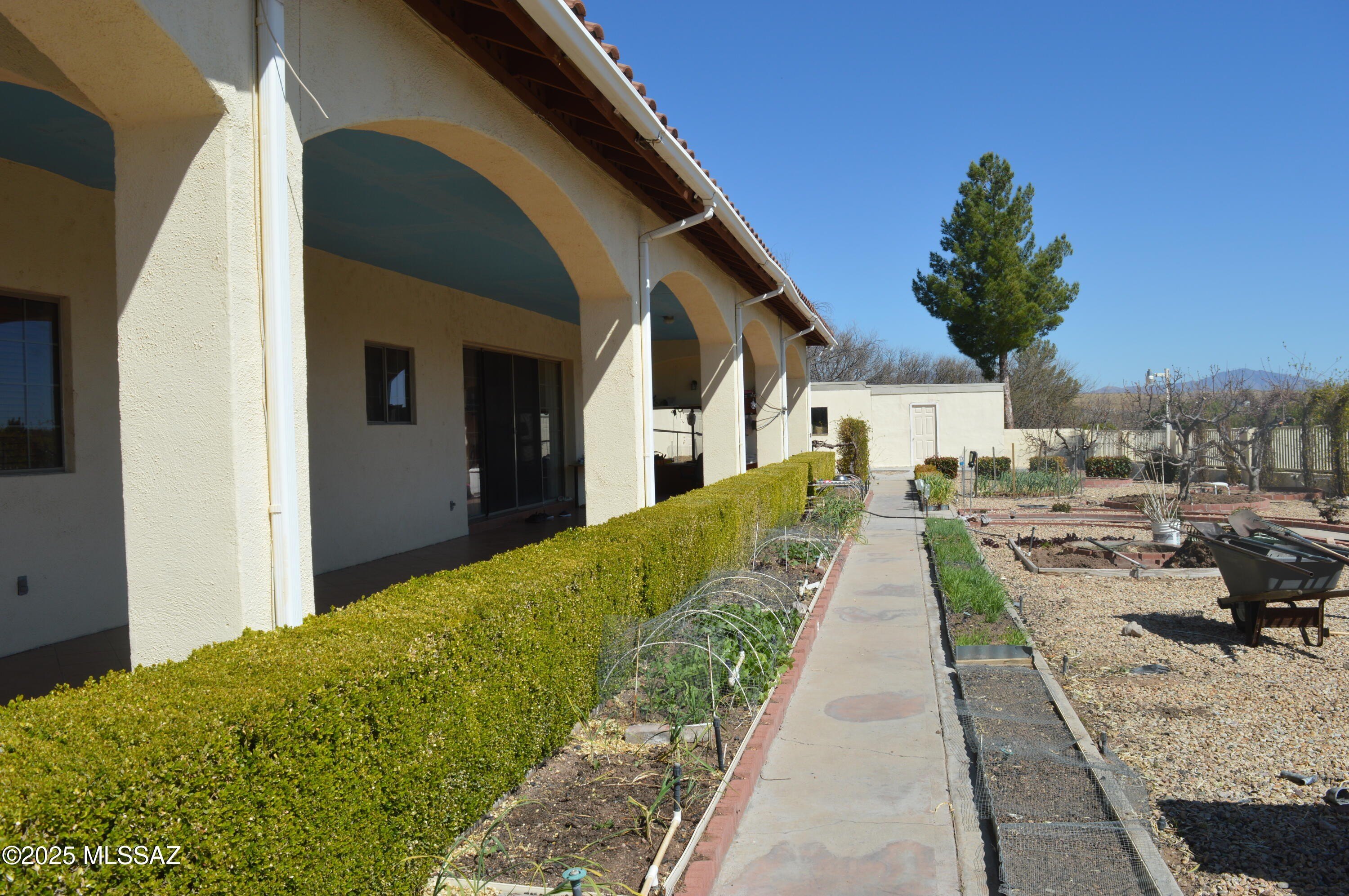 Nogales, Arizona, 85621, United States, 4 Bedrooms Bedrooms, ,4 BathroomsBathrooms,Residential,For Sale,1865061