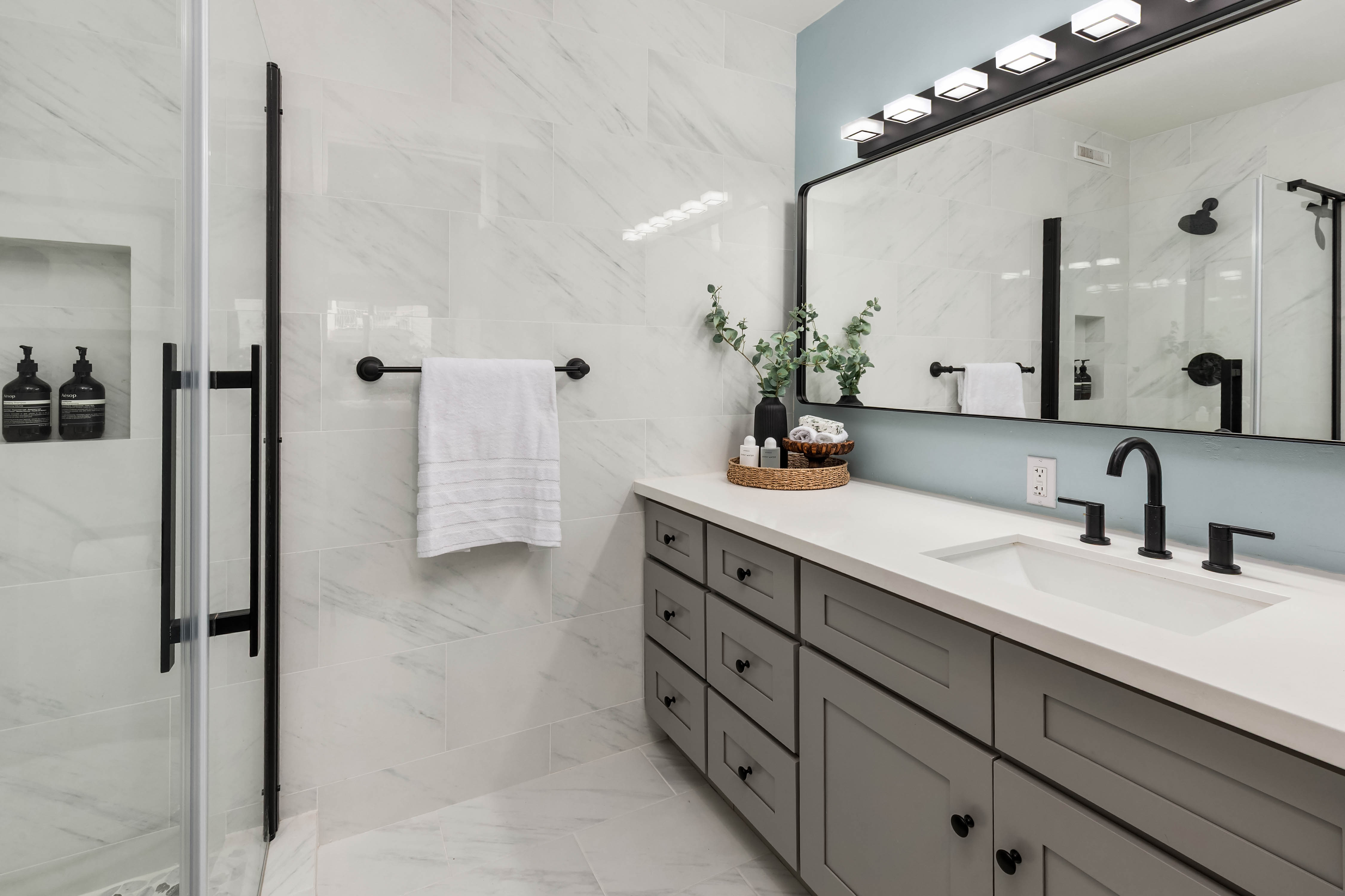  6401 Lake Washington Blvd NE Unit #307, Kirkland, WA 98033 - 物件實景