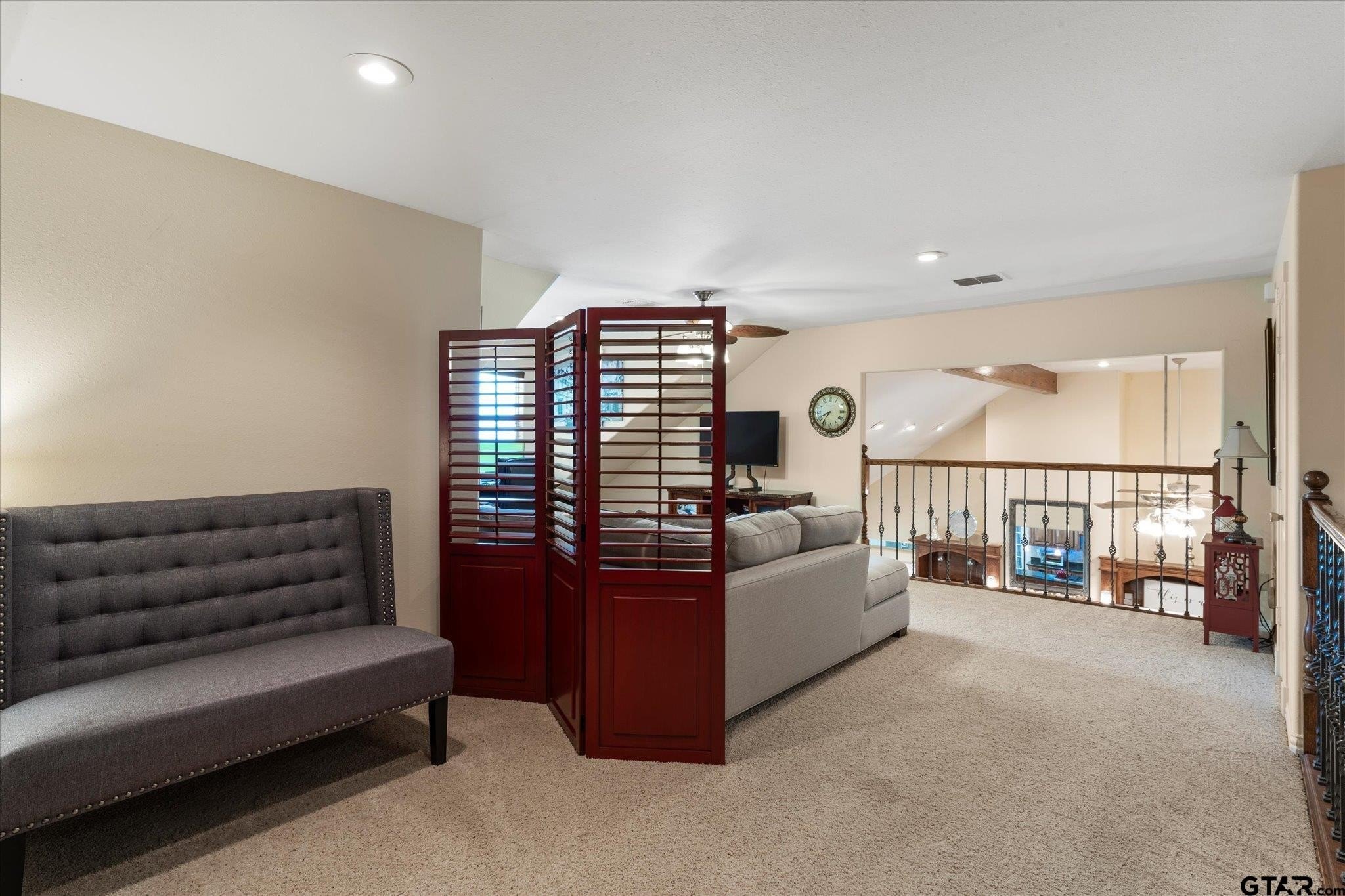 Pittsburg, Texas, 75686, United States, 4 Bedrooms Bedrooms, ,4 BathroomsBathrooms,Residential,For Sale,1983257