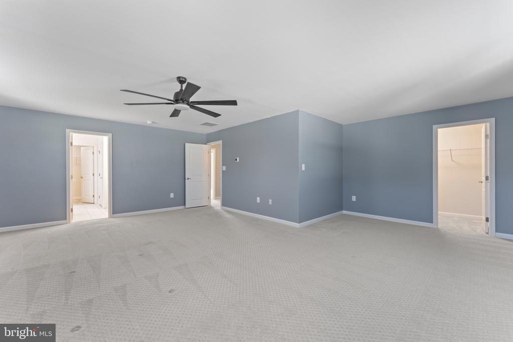 Fredericksburg, Virginia, 22408, United States, 4 Bedrooms Bedrooms, ,4 BathroomsBathrooms,Residential,For Sale,1932682
