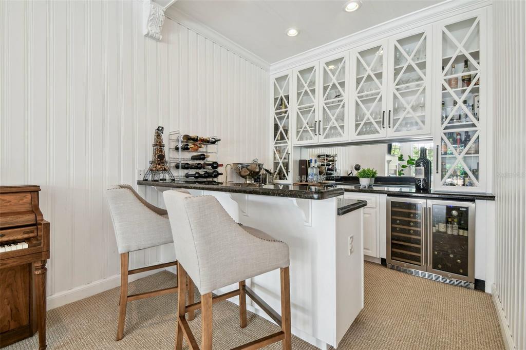 Tampa, Florida, 33613, United States, 5 Bedrooms Bedrooms, ,6 BathroomsBathrooms,Residential,For Sale,1838218