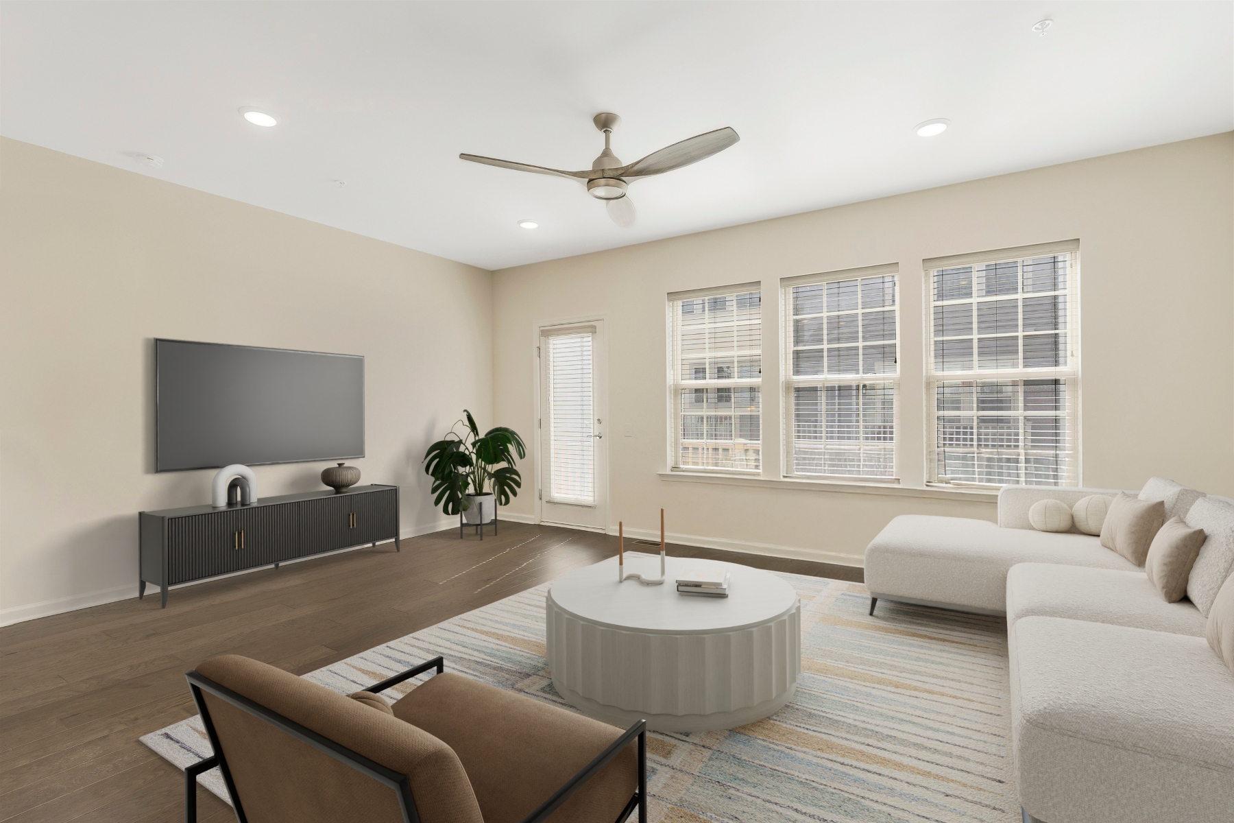  ?Livingston Squire? Townhome Features Flexible Floor Plan - 物件實景