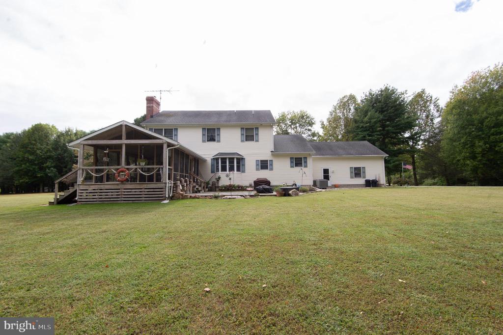 Denton, Maryland, 21629, United States, 4 Bedrooms Bedrooms, ,3 BathroomsBathrooms,Residential,For Sale,1992998