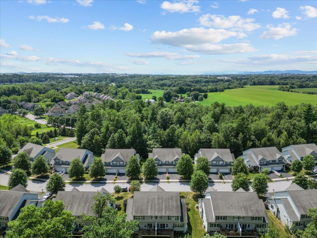 Essex Junction, Vermont, 05452, United States, 3 Bedrooms Bedrooms, ,3 BathroomsBathrooms,Residential,For Sale,1943332