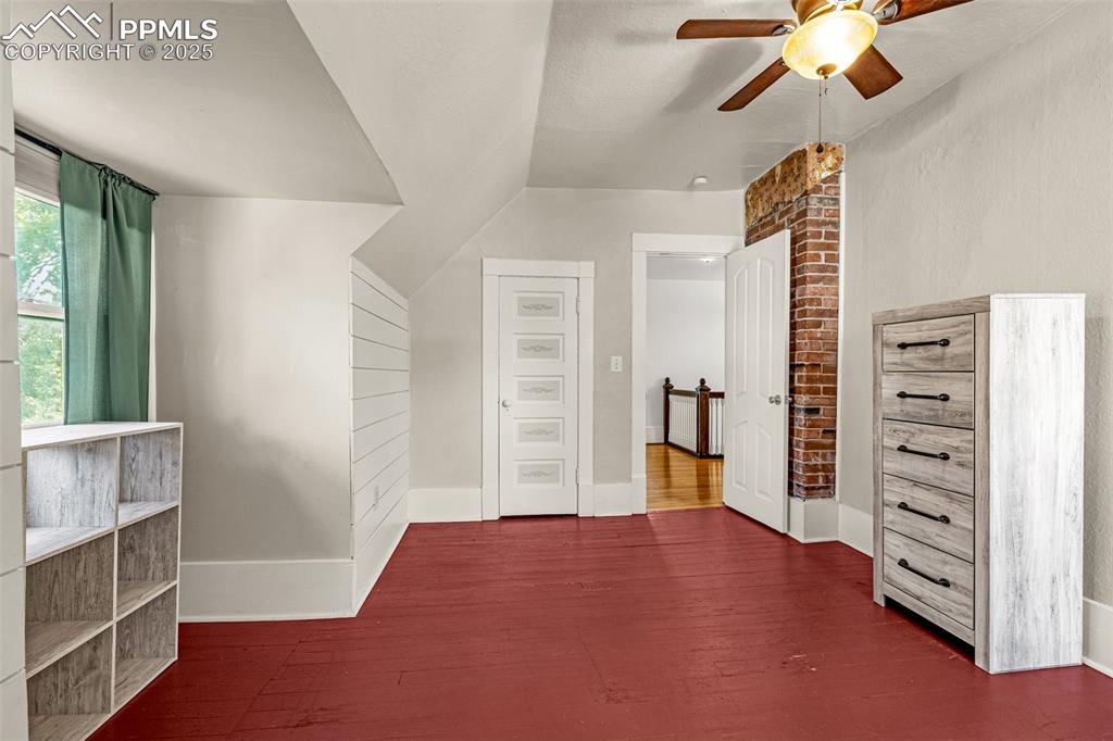 Colorado Springs, Colorado, 80903, United States, 3 Bedrooms Bedrooms, ,2 BathroomsBathrooms,Residential,For Sale,1949887