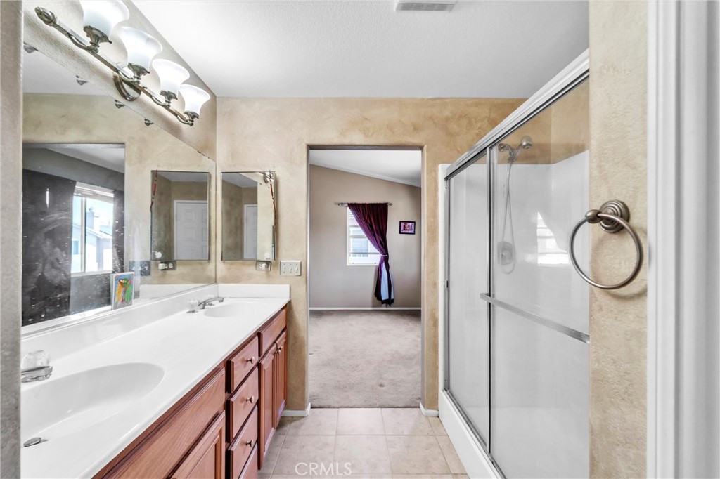 Hemet, California, 92545, United States, 6 Bedrooms Bedrooms, ,3 BathroomsBathrooms,Residential,For Sale,2040744