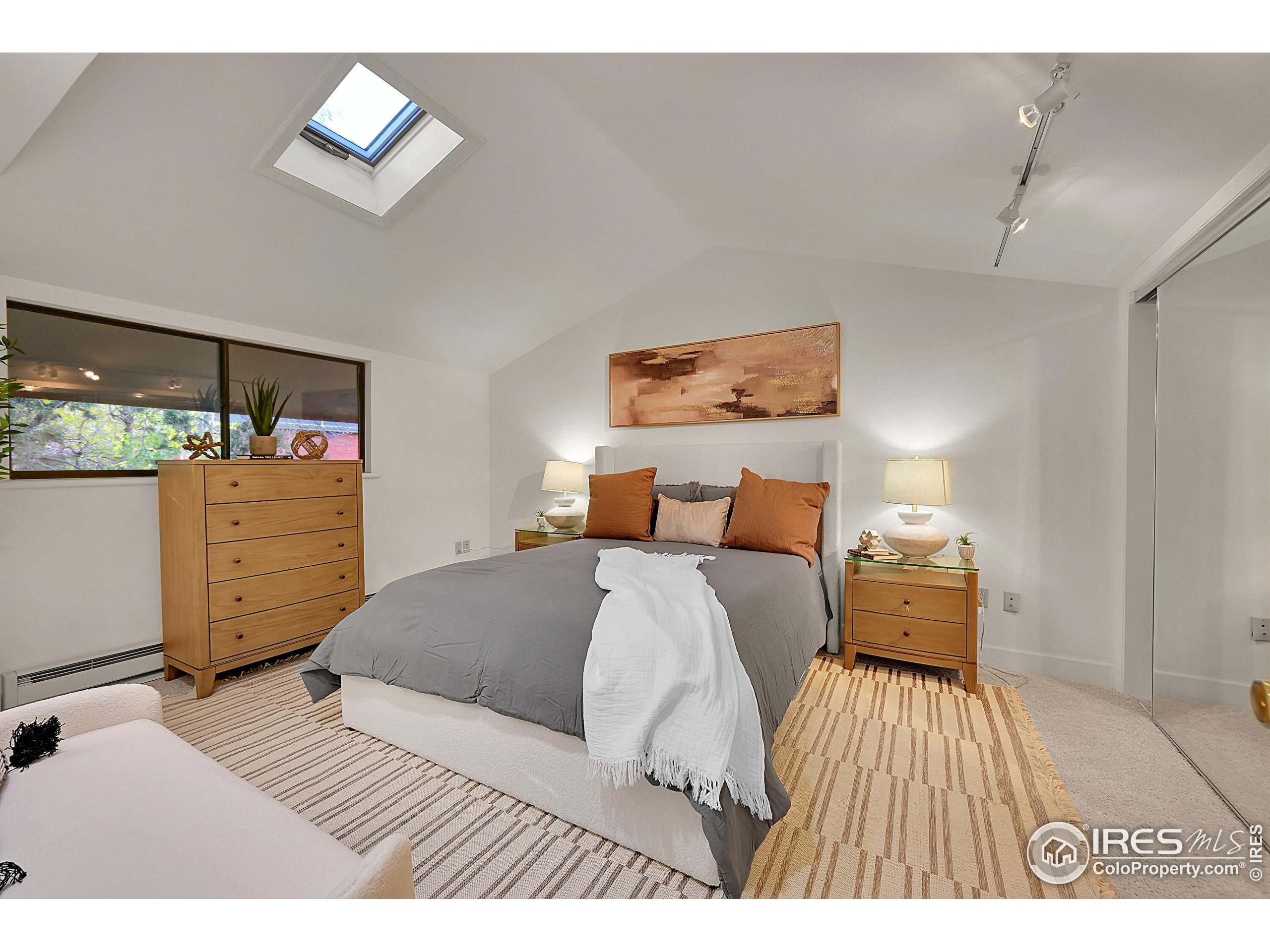 Boulder, Colorado, 80304, United States, 2 Bedrooms Bedrooms, ,2 BathroomsBathrooms,Residential,For Sale,1989249