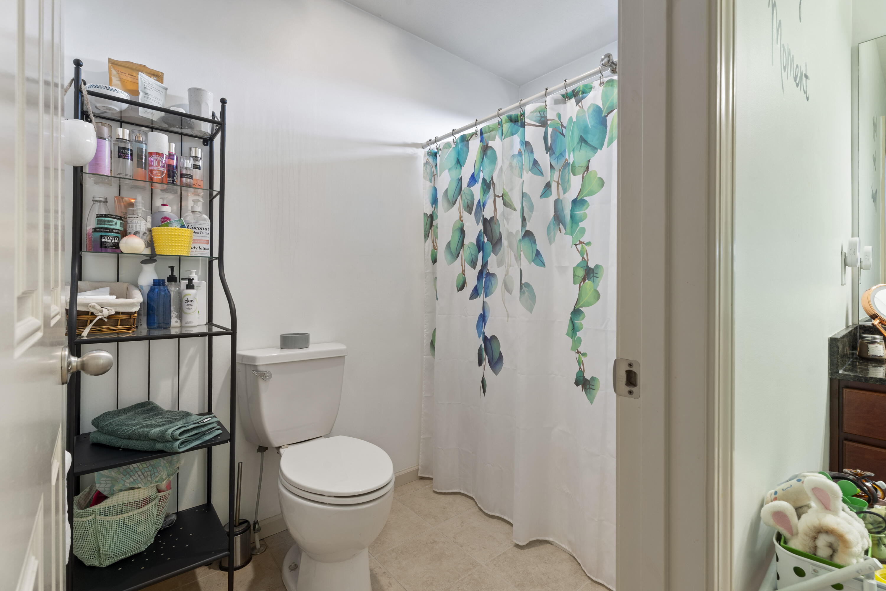 Berrien Springs, Michigan, 49103, United States, 6 Bedrooms Bedrooms, ,4 BathroomsBathrooms,Residential,For Sale,2005382