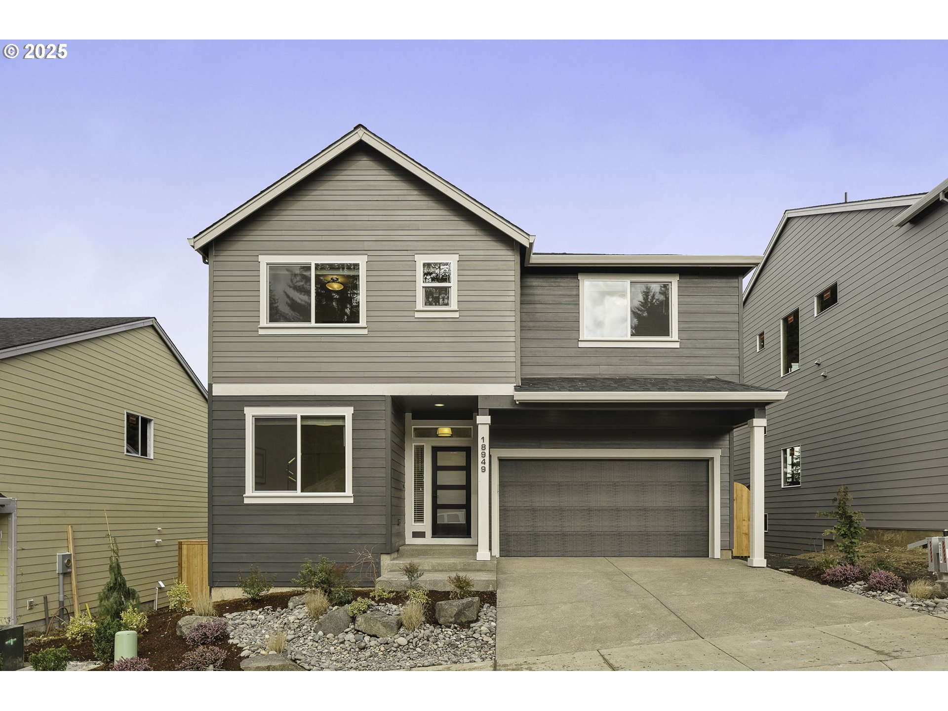 Beaverton, Oregon, 97003, United States, 5 Bedrooms Bedrooms, ,4 BathroomsBathrooms,Residential,For Sale,1735773