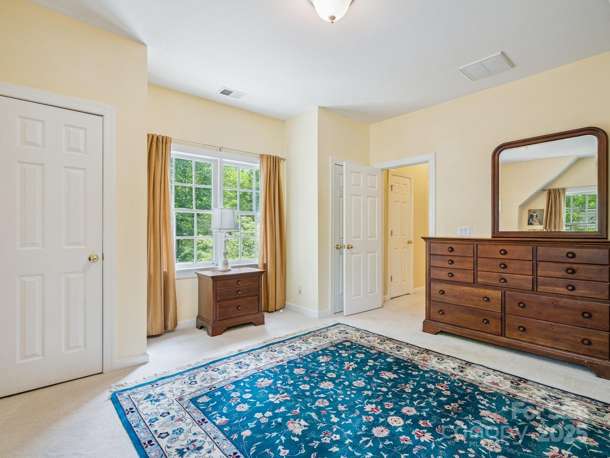 Matthews, North Carolina, 28105, United States, 5 Bedrooms Bedrooms, ,4 BathroomsBathrooms,Residential,For Sale,1905992