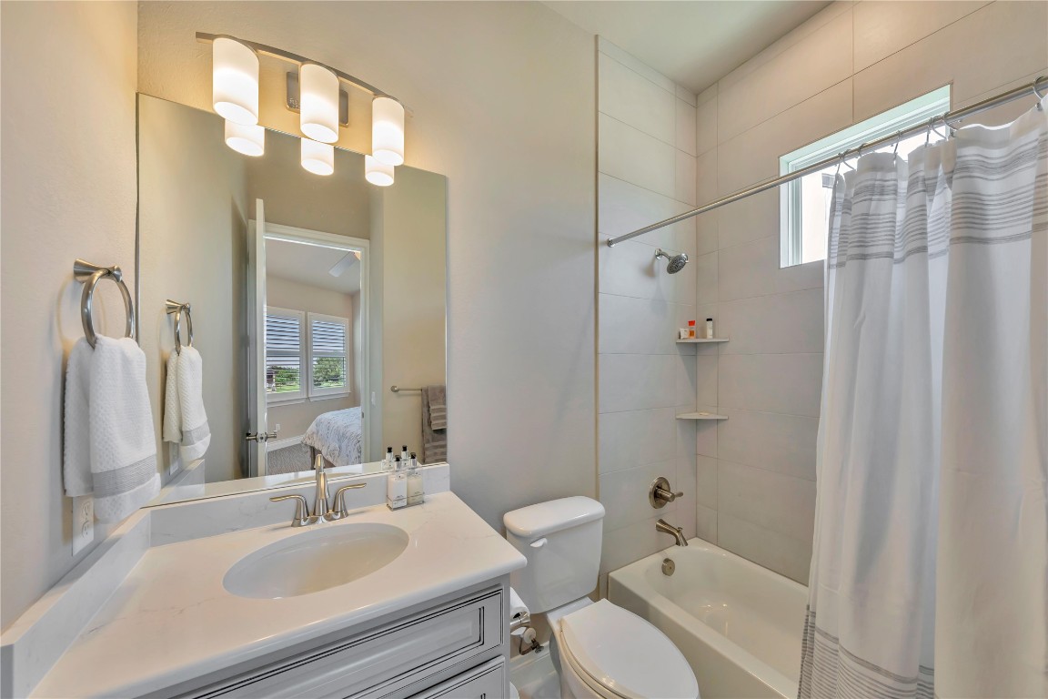 429 Mayapple Road, Horseshoe Bay, Texas, 78657, United States, 2 Bedrooms Bedrooms, ,3 BathroomsBathrooms,Residential,For Sale,429 Mayapple Road,1628308