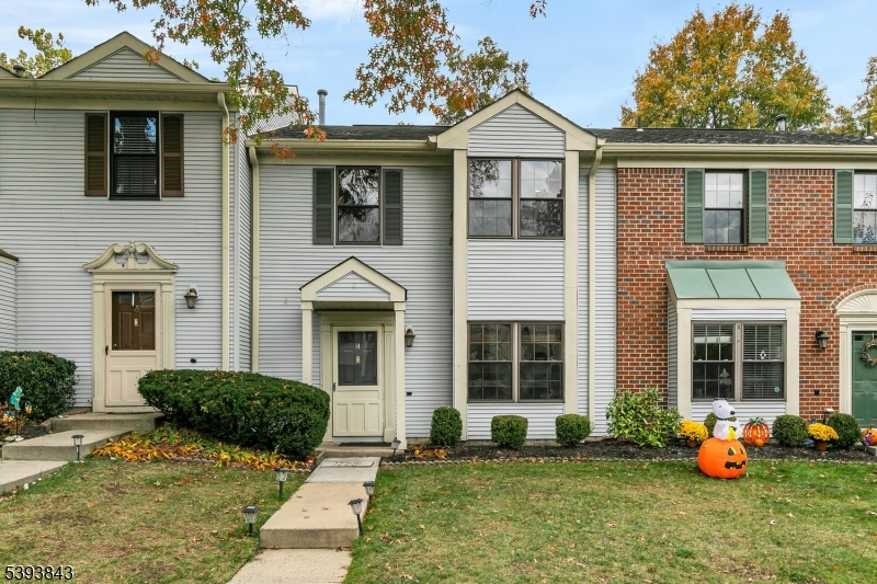 Bernards Twp., New Jersey, 07920, United States, 2 Bedrooms Bedrooms, ,3 BathroomsBathrooms,Residential,For Sale,1972655