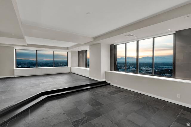 Salt Lake City, Utah, 84101, United States, 3 Bedrooms Bedrooms, ,4 BathroomsBathrooms,Residential,For Sale,2005313