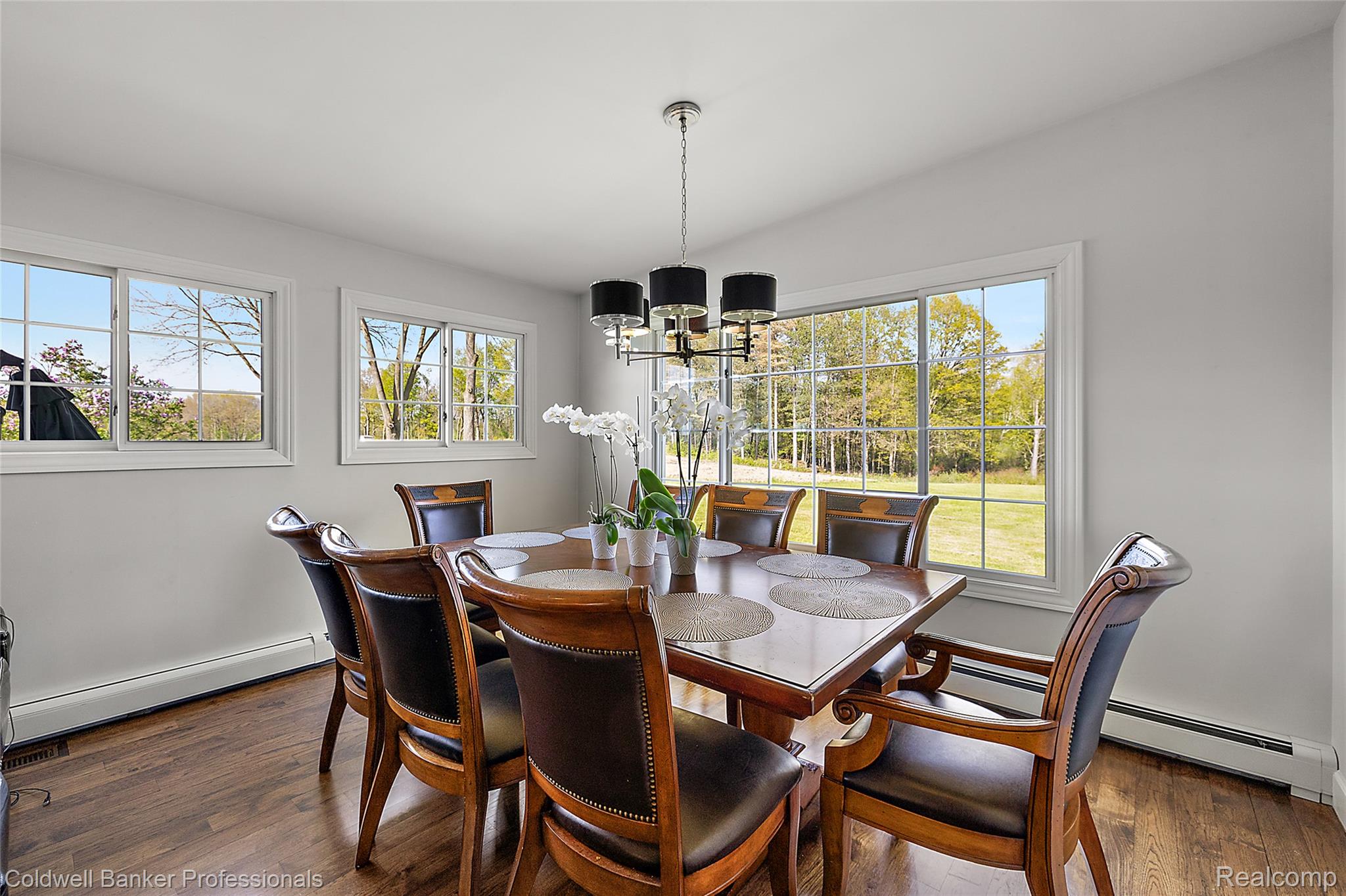 Lapeer, Michigan, 48446, United States, 3 Bedrooms Bedrooms, ,3 BathroomsBathrooms,Residential,For Sale,1907638