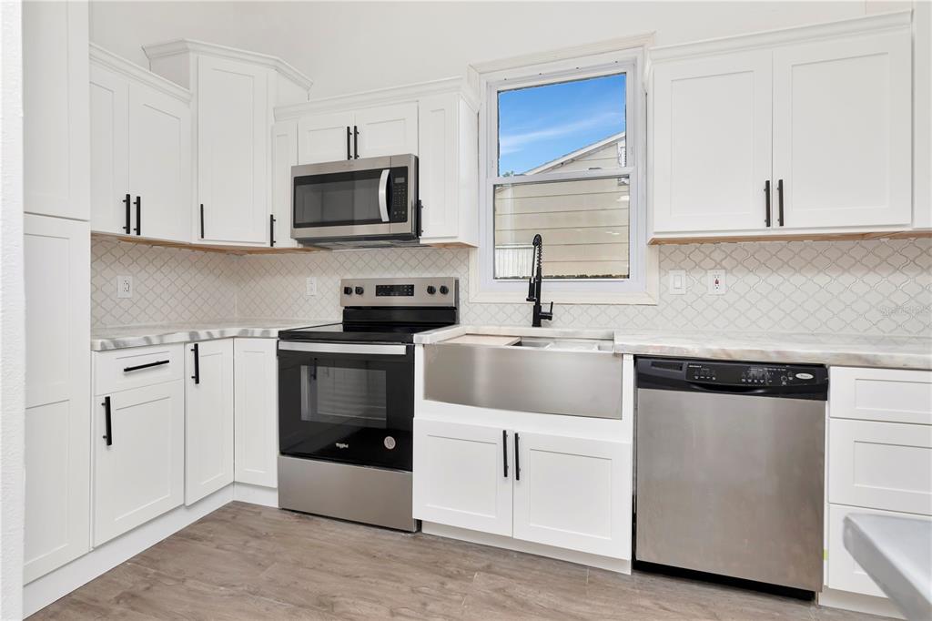 St Petersburg, Florida, 33713, United States, 4 Bedrooms Bedrooms, ,3 BathroomsBathrooms,Residential,For Sale,1932067