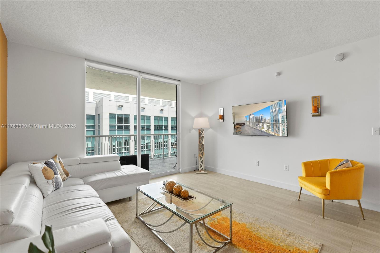 Miami, Florida, 33131, United States, 1 Bedroom Bedrooms, ,1 BathroomBathrooms,Residential,For Sale,1768107
