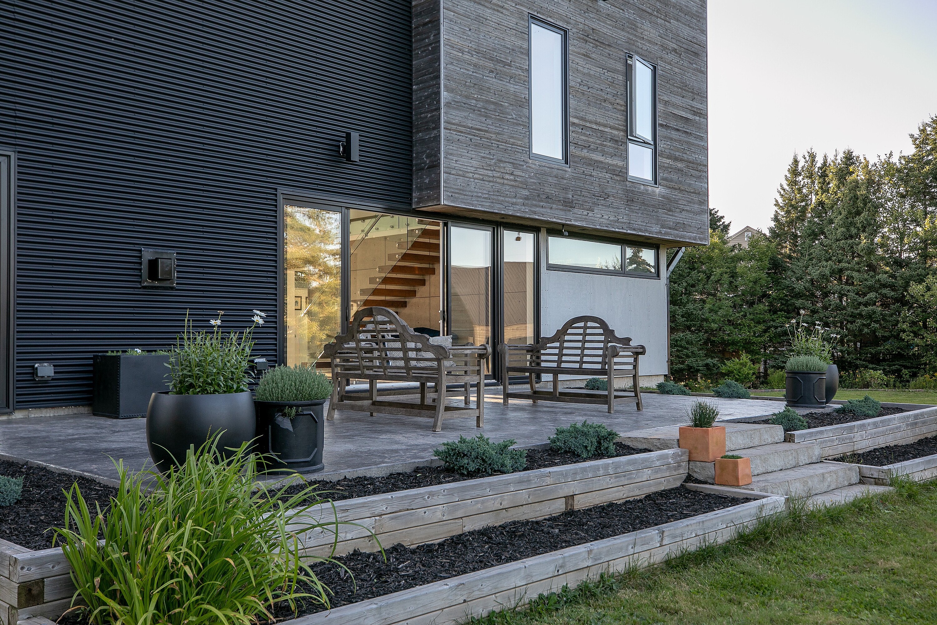  Sleek Modern Designed Home - 物件實景