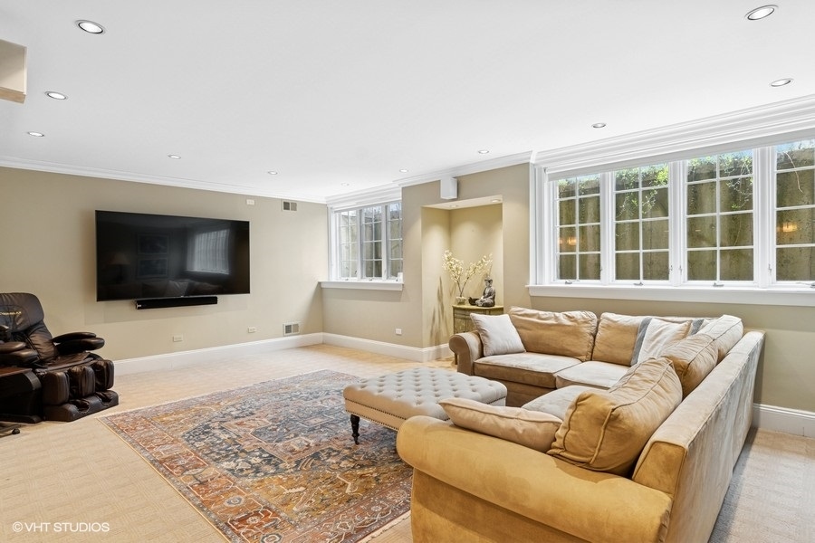 Wayne, Illinois, 60184, United States, 5 Bedrooms Bedrooms, ,7 BathroomsBathrooms,Residential,For Sale,2006495