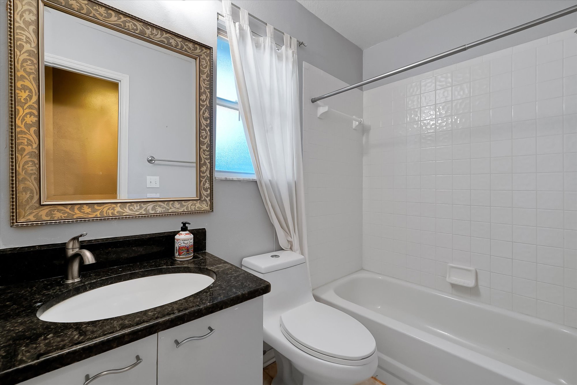 Orlando, Florida, 32833, United States, 4 Bedrooms Bedrooms, ,2 BathroomsBathrooms,Residential,For Sale,1995372