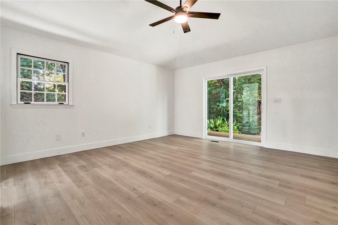 Seneca, South Carolina, 29672, United States, 3 Bedrooms Bedrooms, ,2 BathroomsBathrooms,Residential,For Sale,1913702