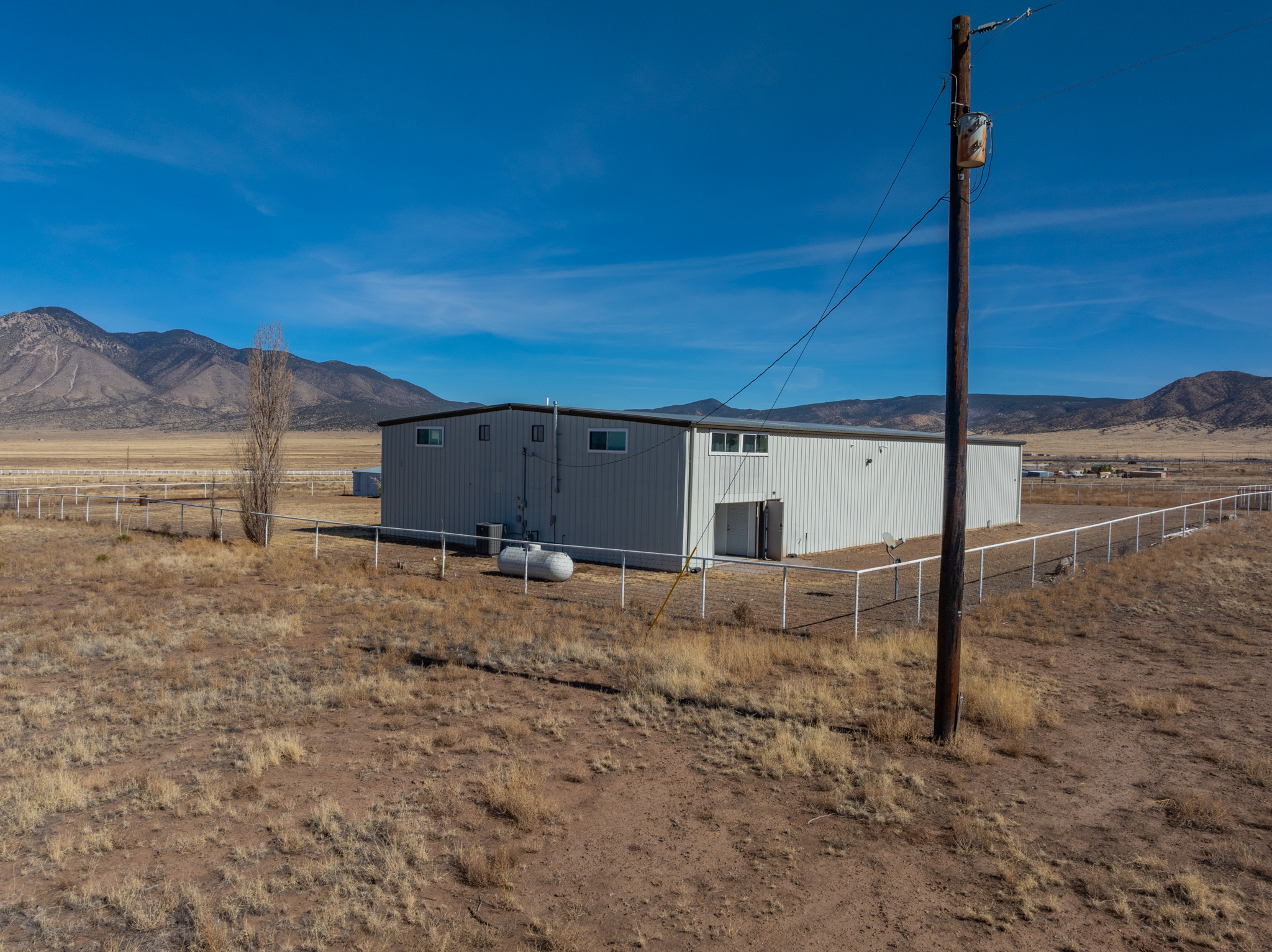 Carrizozo, New Mexico, 88301, United States, 3 Bedrooms Bedrooms, ,3 BathroomsBathrooms,Residential,For Sale,1695318