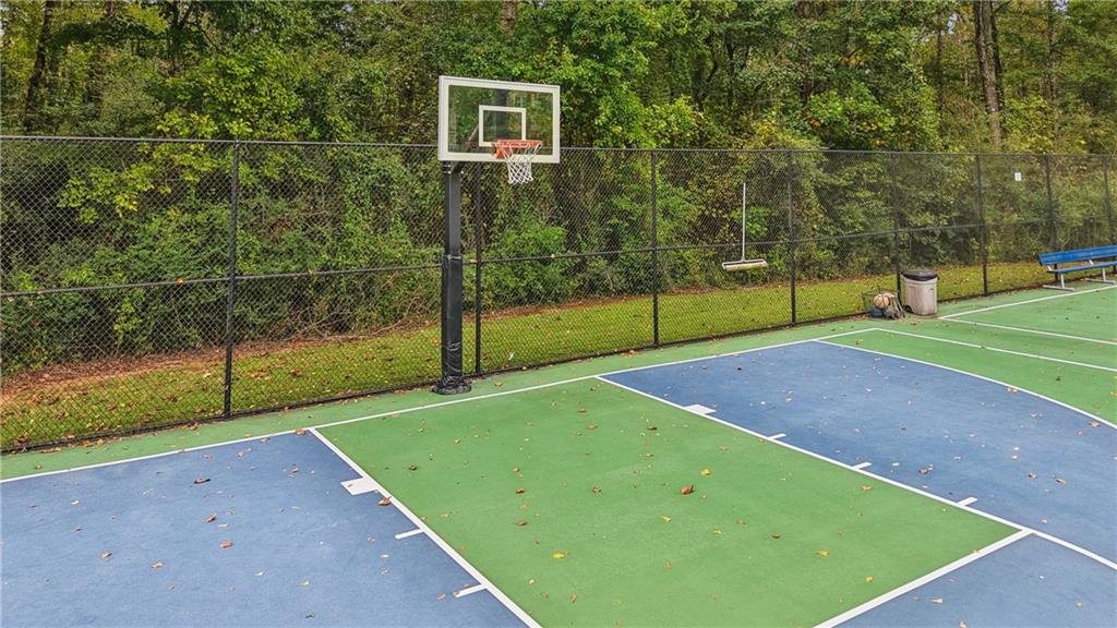 Alpharetta, Georgia, 30004, United States, 4 Bedrooms Bedrooms, ,3 BathroomsBathrooms,Residential,For Sale,1978370