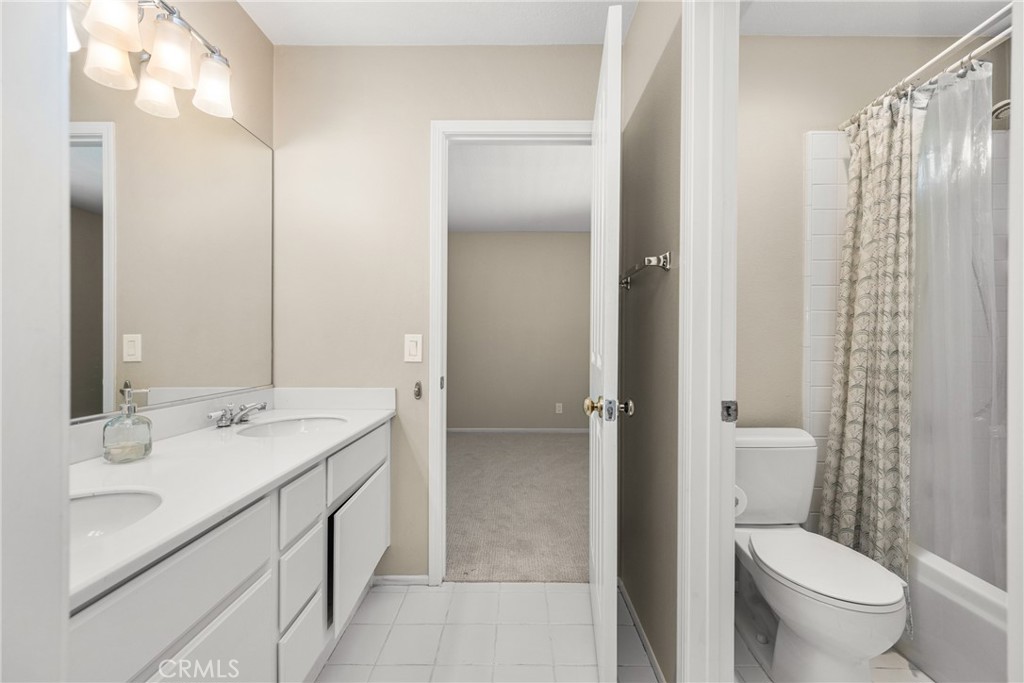Lake Forest, California, 92610, United States, 5 Bedrooms Bedrooms, ,3 BathroomsBathrooms,Residential,For Sale,1903296