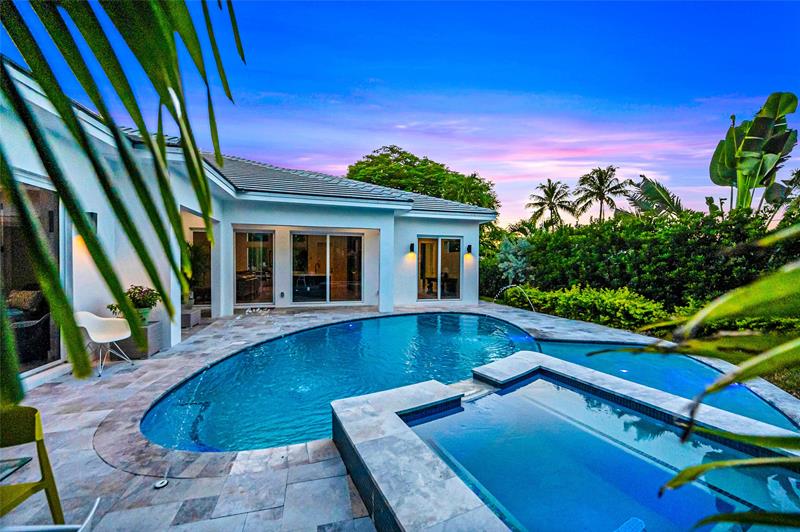 Oakland Park, Florida, 33334, United States, 4 Bedrooms Bedrooms, ,4 BathroomsBathrooms,Residential,For Sale,1990971