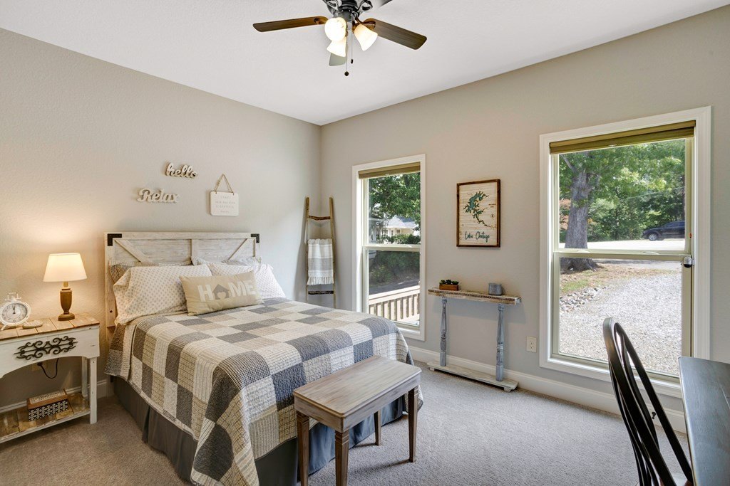 Hiawassee, Georgia, 30546, United States, 2 Bedrooms Bedrooms, ,2 BathroomsBathrooms,Residential,For Sale,1973981