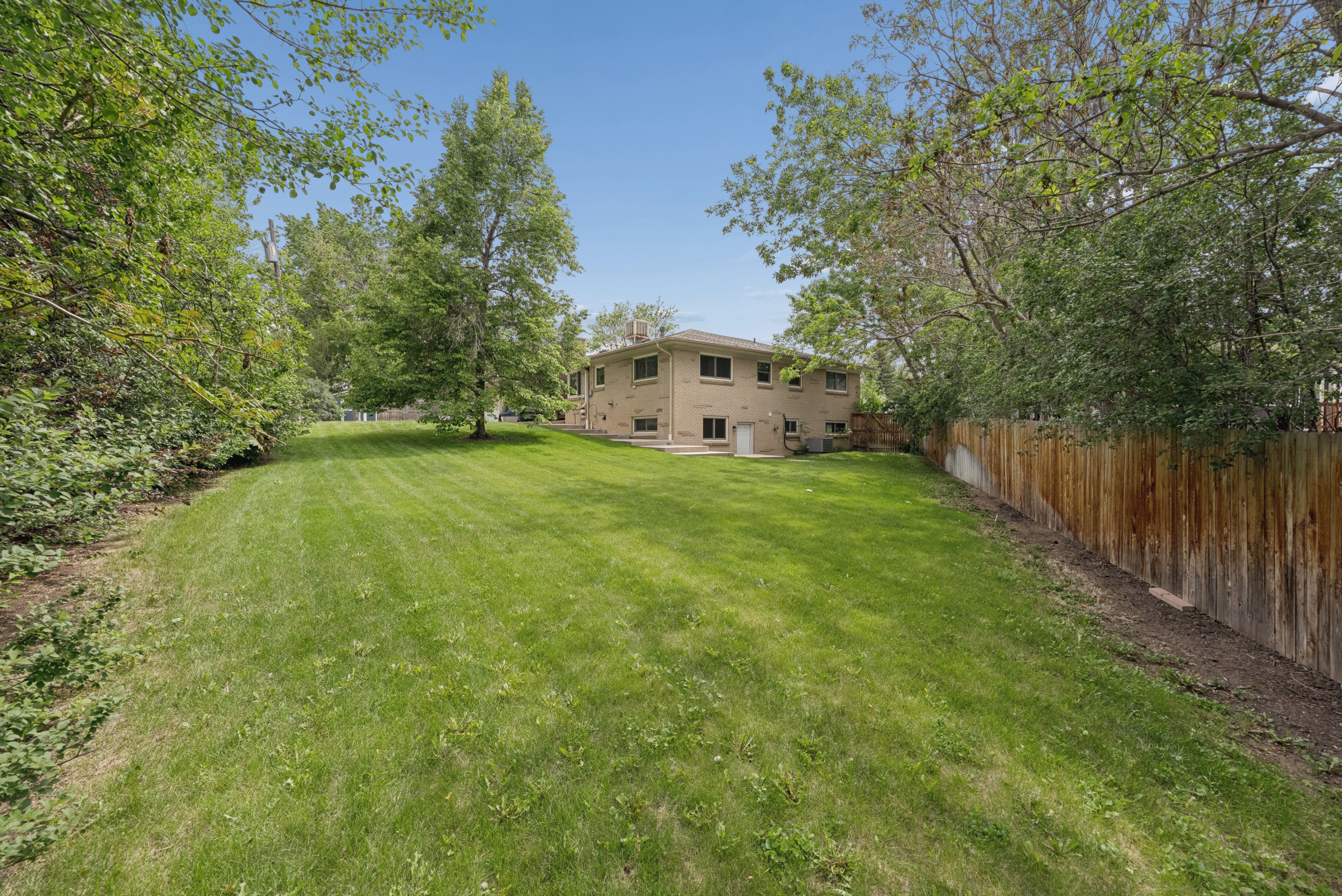  Nearly a third of an acre in an established Lakewood neighborhood - 物件實景
