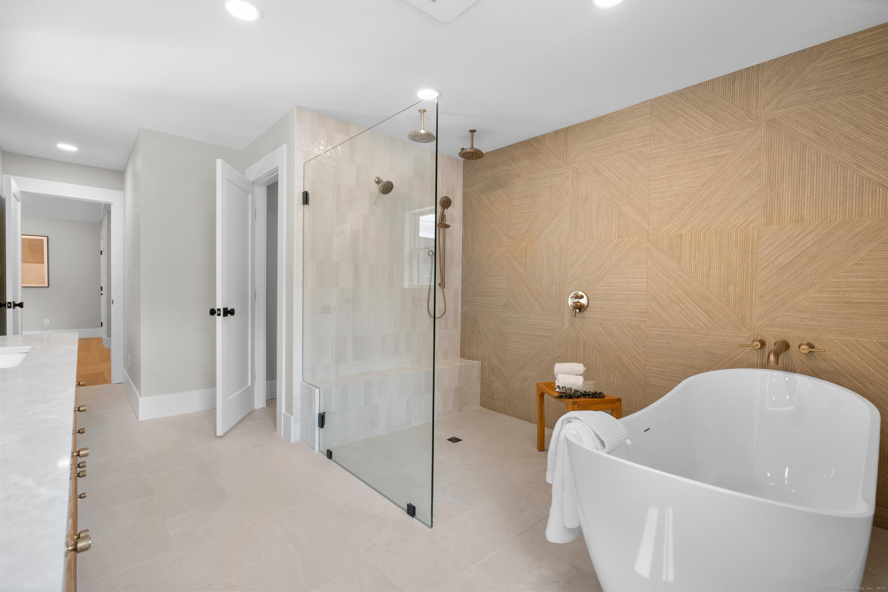 Avon, Connecticut, 06001, United States, 4 Bedrooms Bedrooms, ,4 BathroomsBathrooms,Residential,For Sale,1982125