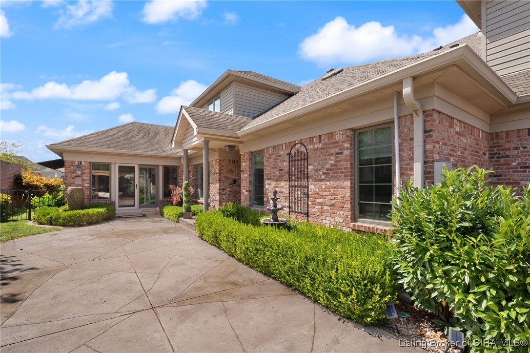 Sellersburg, Indiana, 47172, United States, 4 Bedrooms Bedrooms, ,4 BathroomsBathrooms,Residential,For Sale,1932850