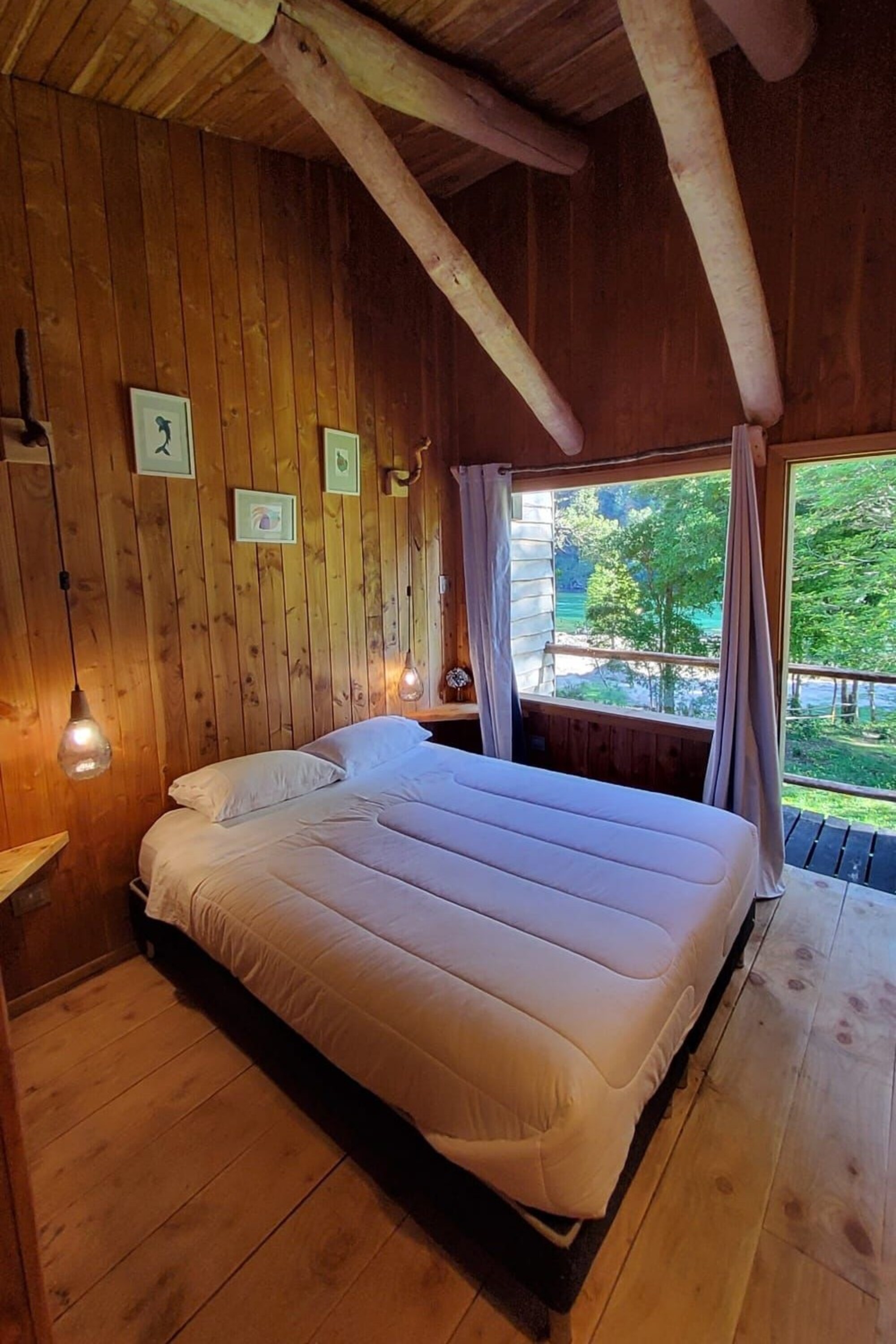  Lodge on 3 Hectares with 200 m of Cisnes Riverfront in the Aysén Region - 物件實景