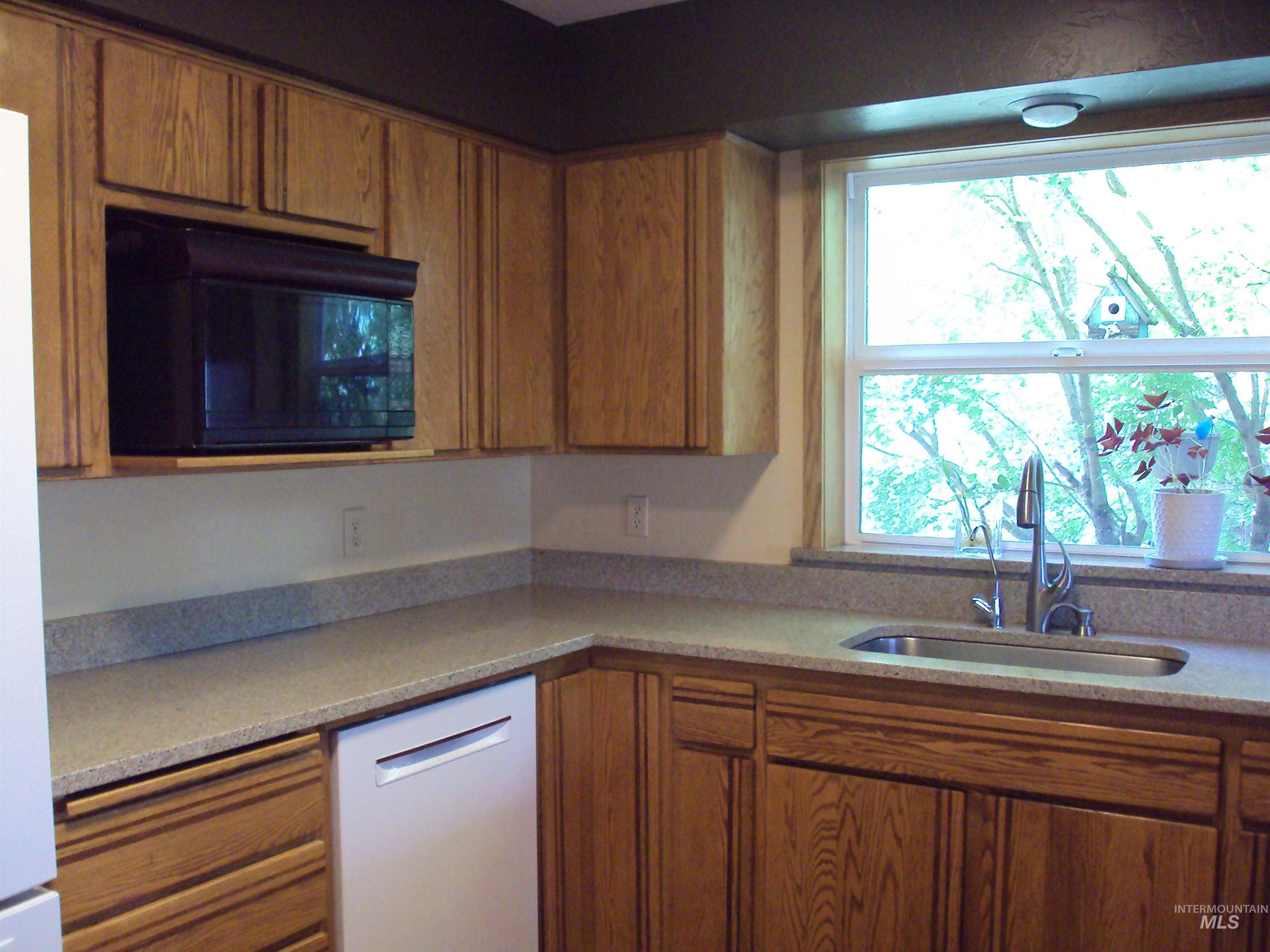 Lewiston, Idaho, 83501, United States, 5 Bedrooms Bedrooms, ,4 BathroomsBathrooms,Residential,For Sale,1905488