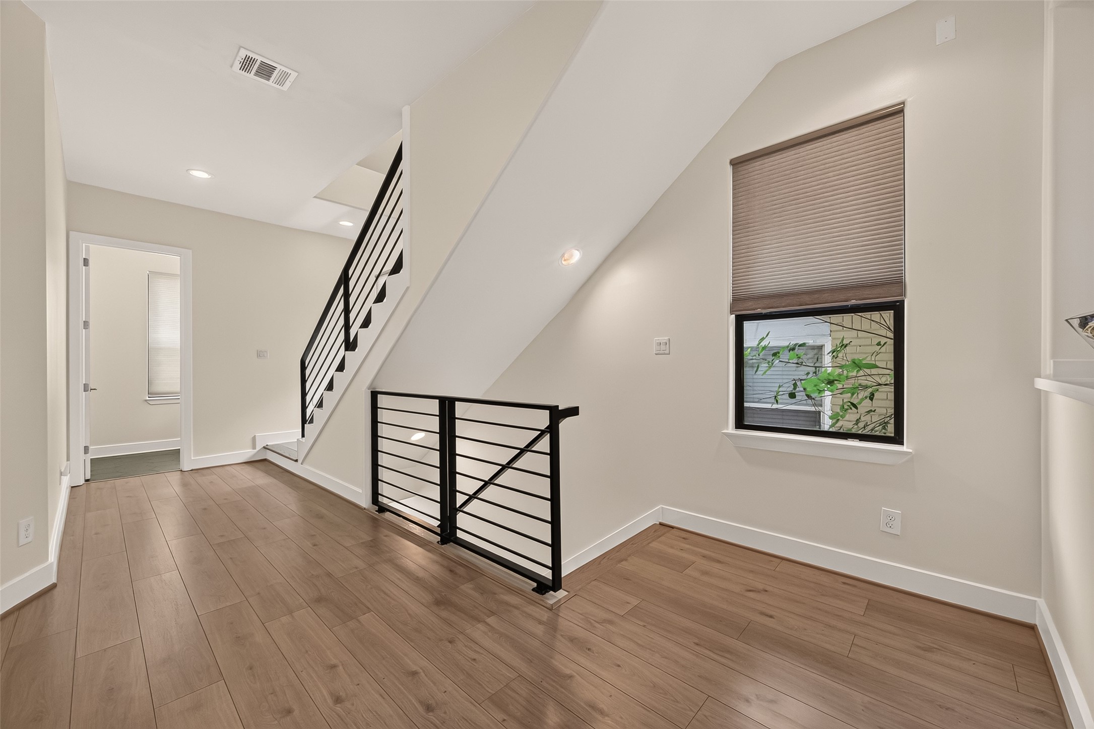  1767 Michigan Street - 物件實景