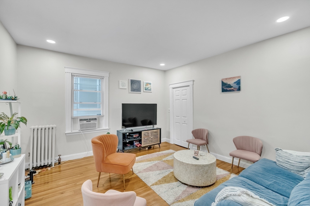 Cambridge, Massachusetts, 02139, United States, 22 Bedrooms Bedrooms, ,9 BathroomsBathrooms,Residential,For Sale,1903632