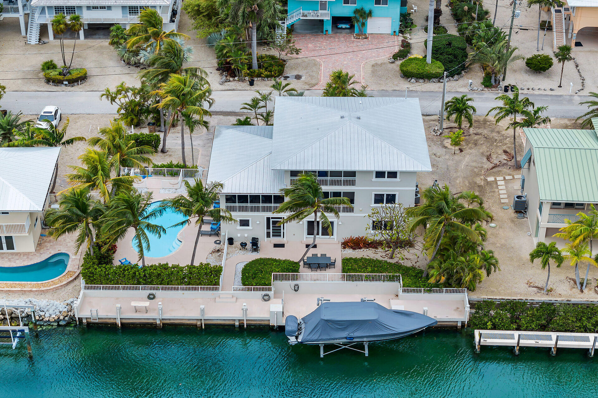 MARATHON, Florida, 33050, United States, 5 Bedrooms Bedrooms, ,3 BathroomsBathrooms,Residential,For Sale,1691478