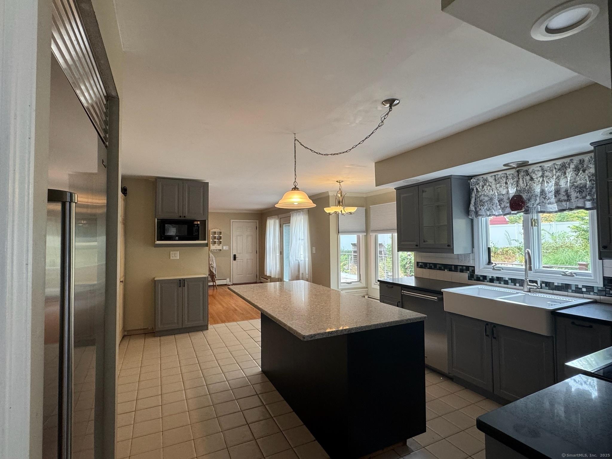 Guilford, Connecticut, 06437, United States, 4 Bedrooms Bedrooms, ,3 BathroomsBathrooms,Residential,For Sale,1938049
