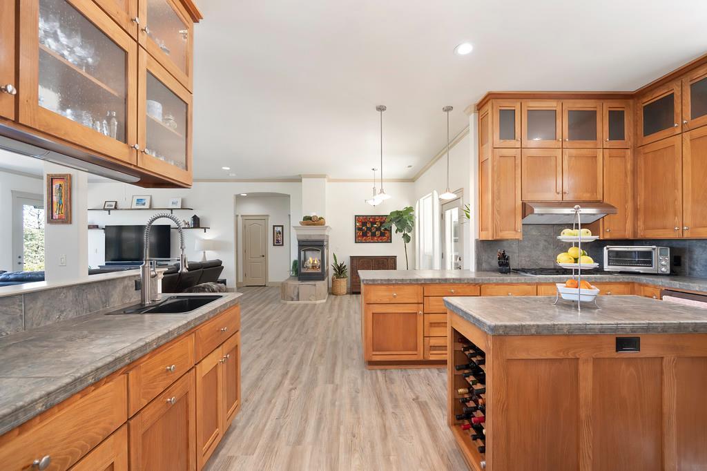 Placerville, California, 95667, United States, 4 Bedrooms Bedrooms, ,3 BathroomsBathrooms,Residential,For Sale,1872985