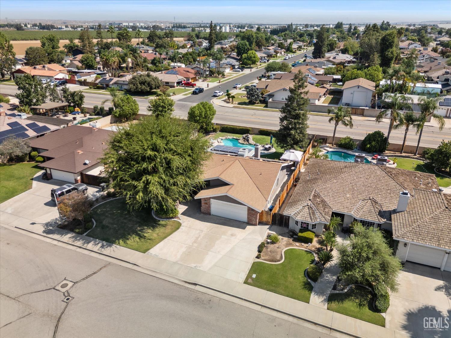 Bakersfield, California, 93308, United States, 4 Bedrooms Bedrooms, ,3 BathroomsBathrooms,Residential,For Sale,1989442