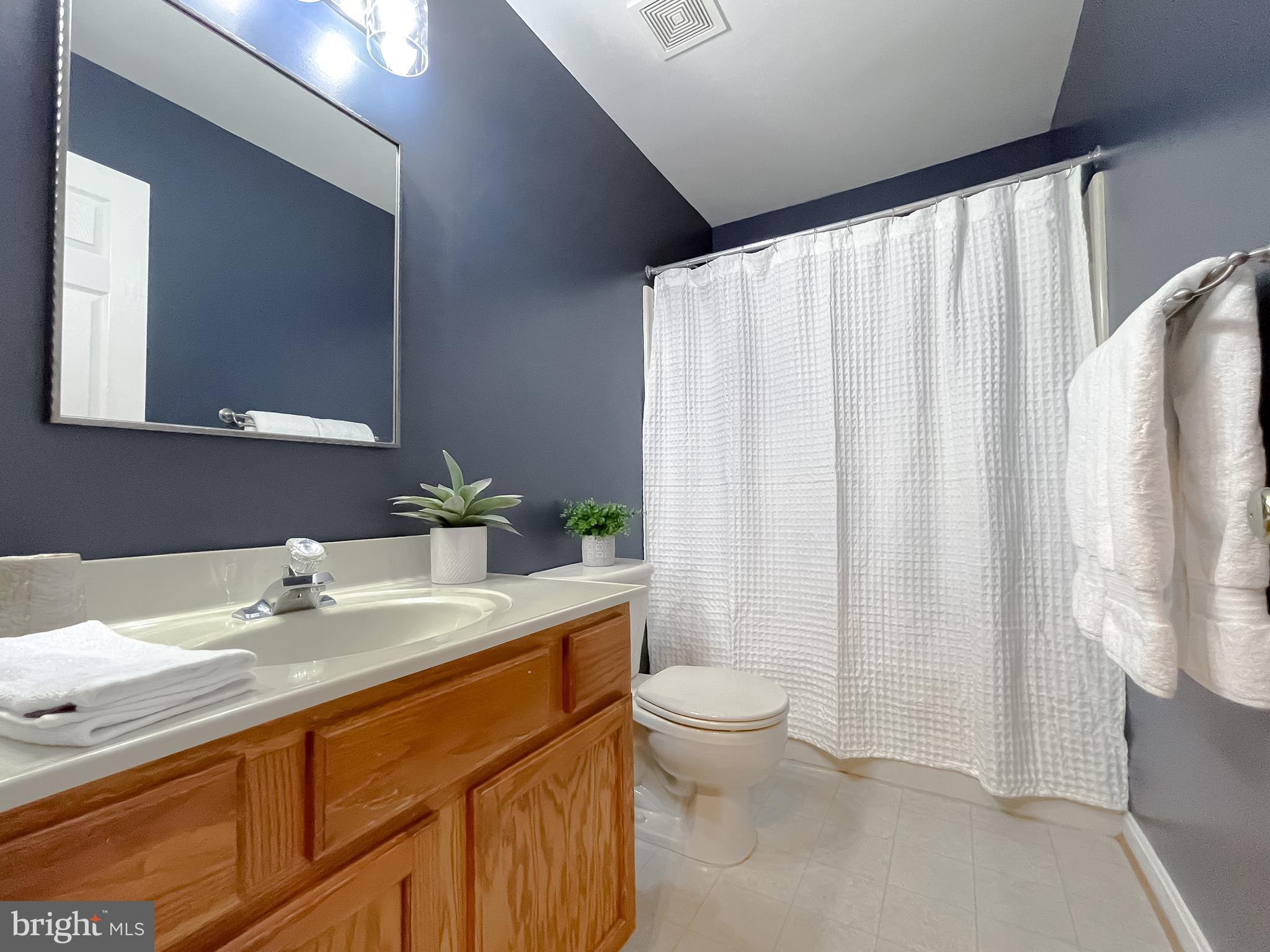 Leonardtown, Maryland, 20650, United States, 5 Bedrooms Bedrooms, ,4 BathroomsBathrooms,Residential,For Sale,2006154