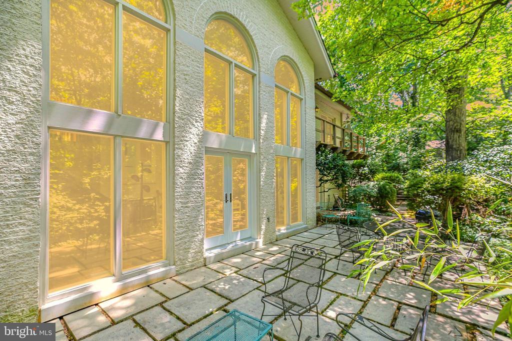 Fredericksburg, Virginia, 22401, United States, 4 Bedrooms Bedrooms, ,4 BathroomsBathrooms,Residential,For Sale,1917232