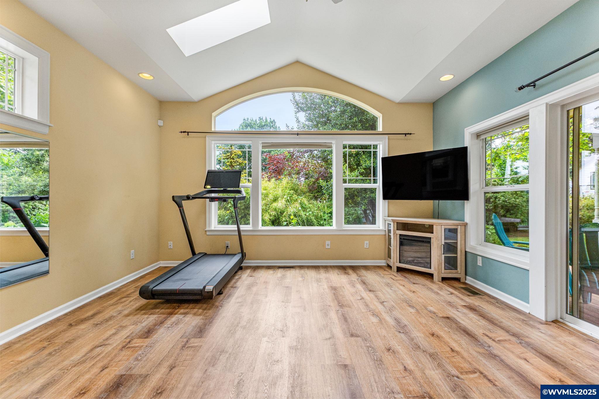 Salem, Oregon, 97302, United States, 3 Bedrooms Bedrooms, ,3 BathroomsBathrooms,Residential,For Sale,1829333