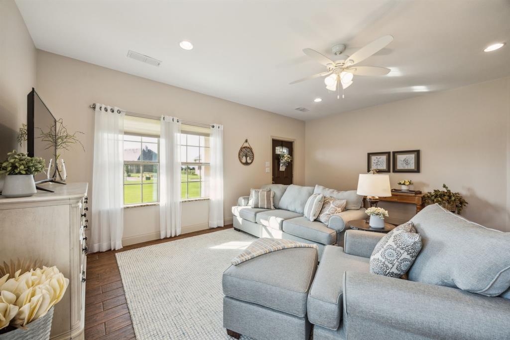 Rockwall, Texas, 75032, United States, 6 Bedrooms Bedrooms, ,5 BathroomsBathrooms,Residential,For Sale,1858115