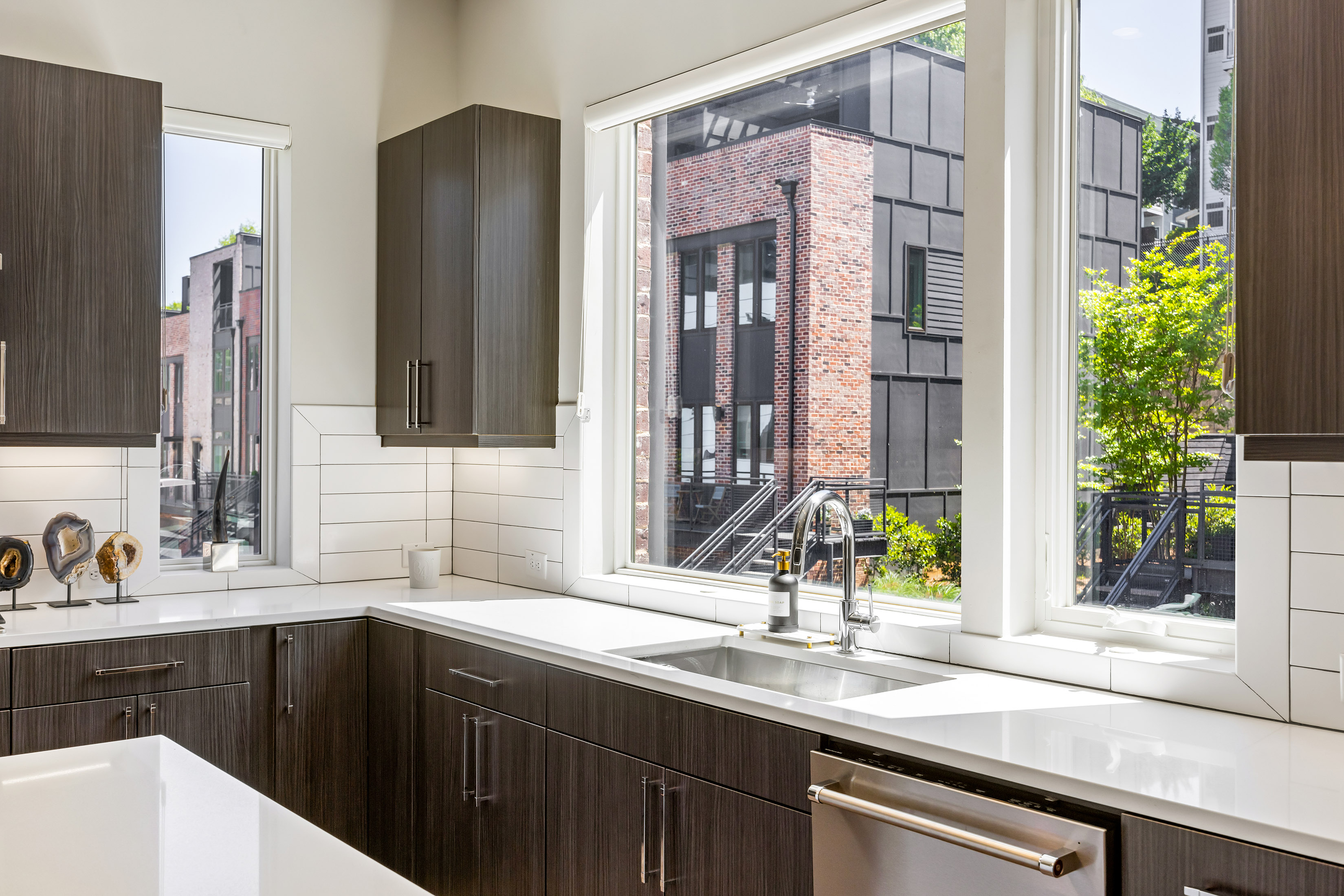  Striking Modern Townhouse at Chelsea Westside - 物件實景